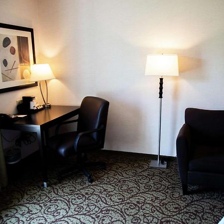 Hampton Inn & Suites Sharon West Middlesex Ngoại thất bức ảnh