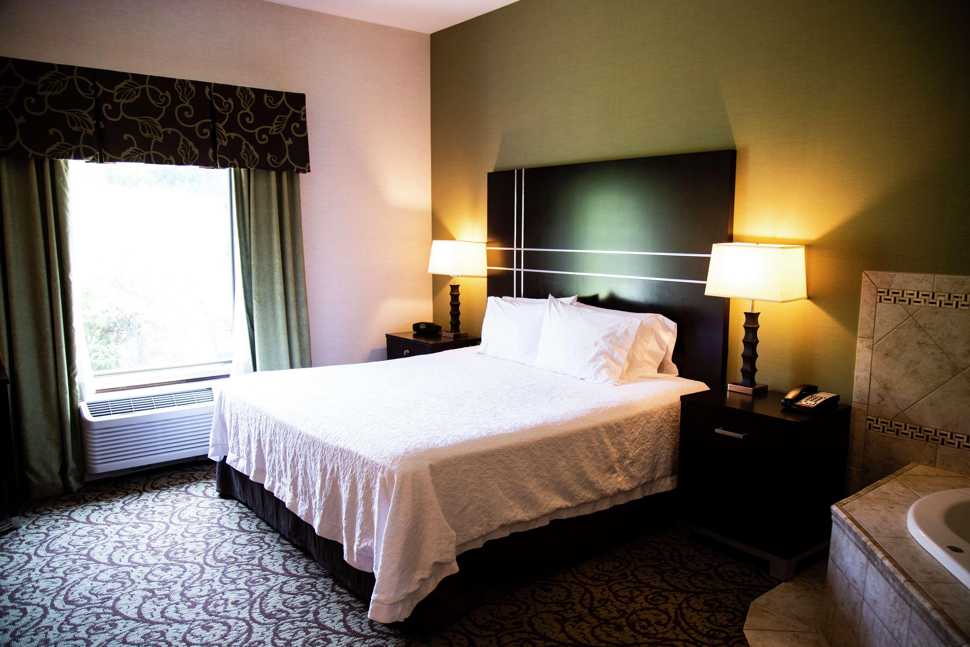 Hampton Inn & Suites Sharon West Middlesex Ngoại thất bức ảnh