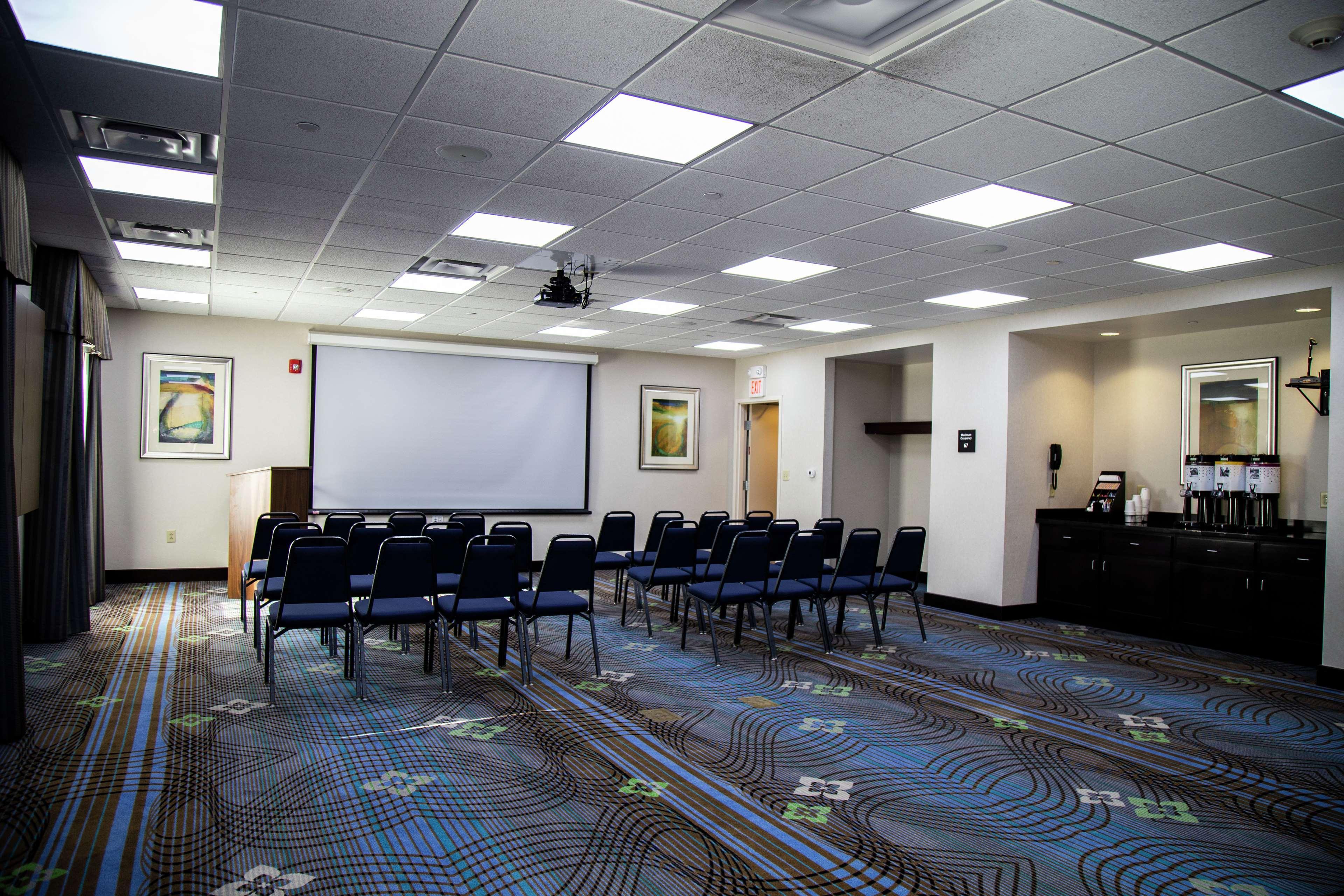 Hampton Inn & Suites Sharon West Middlesex Ngoại thất bức ảnh