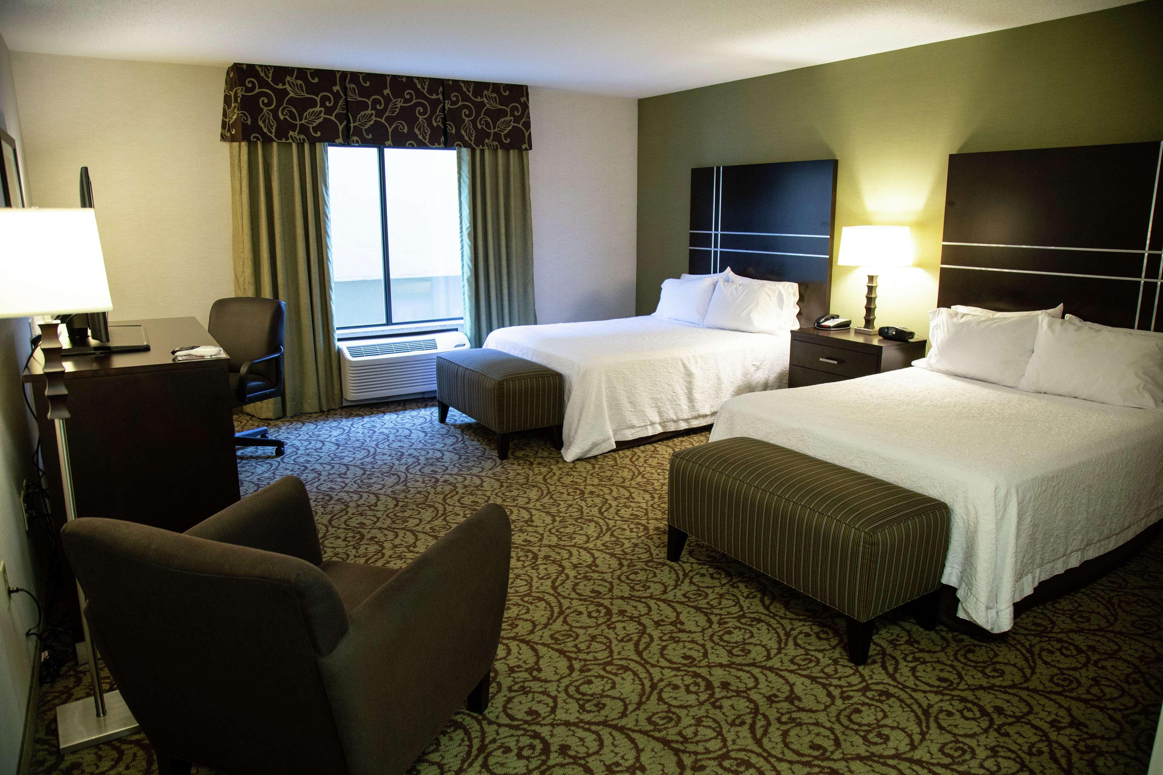 Hampton Inn & Suites Sharon West Middlesex Ngoại thất bức ảnh